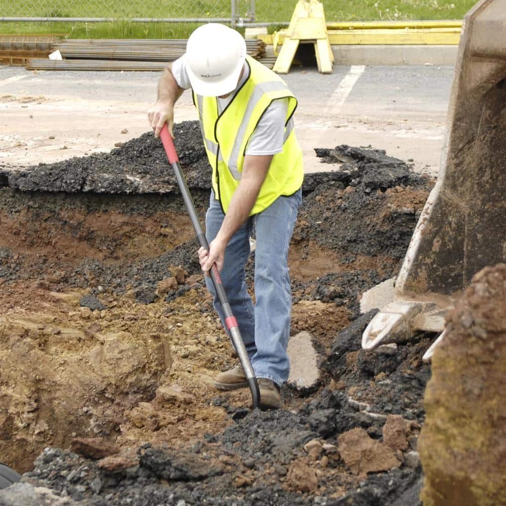 Razor-Back 49 in. Fiberglass Handle Super Socket Digging Shovel 4 Razor-Back 49 in. Fiberglass Handle Super Socket Digging Shovel - Image 2