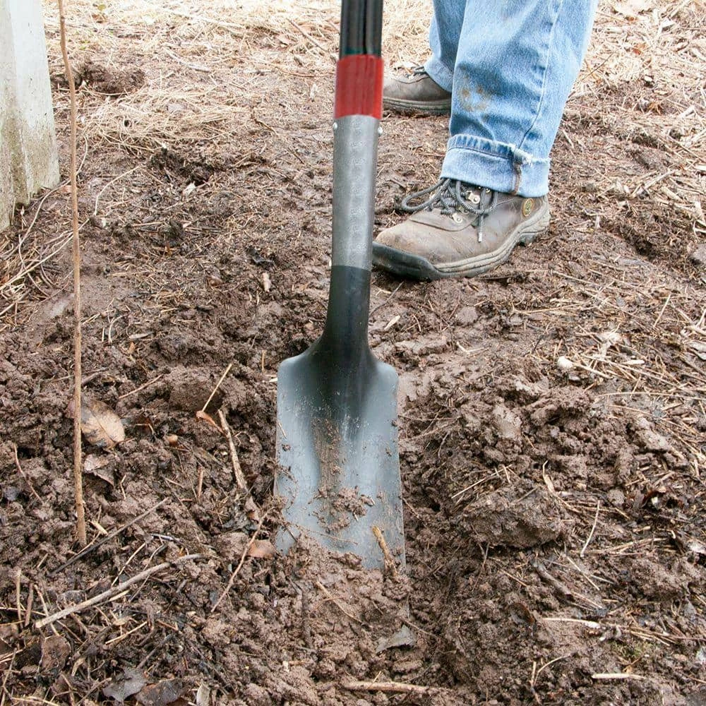 Razor-Back 10 in. Fiberglass Handle Trenching Shovel 4 Razor-Back 10 in. Fiberglass Handle Trenching Shovel - Image 2
