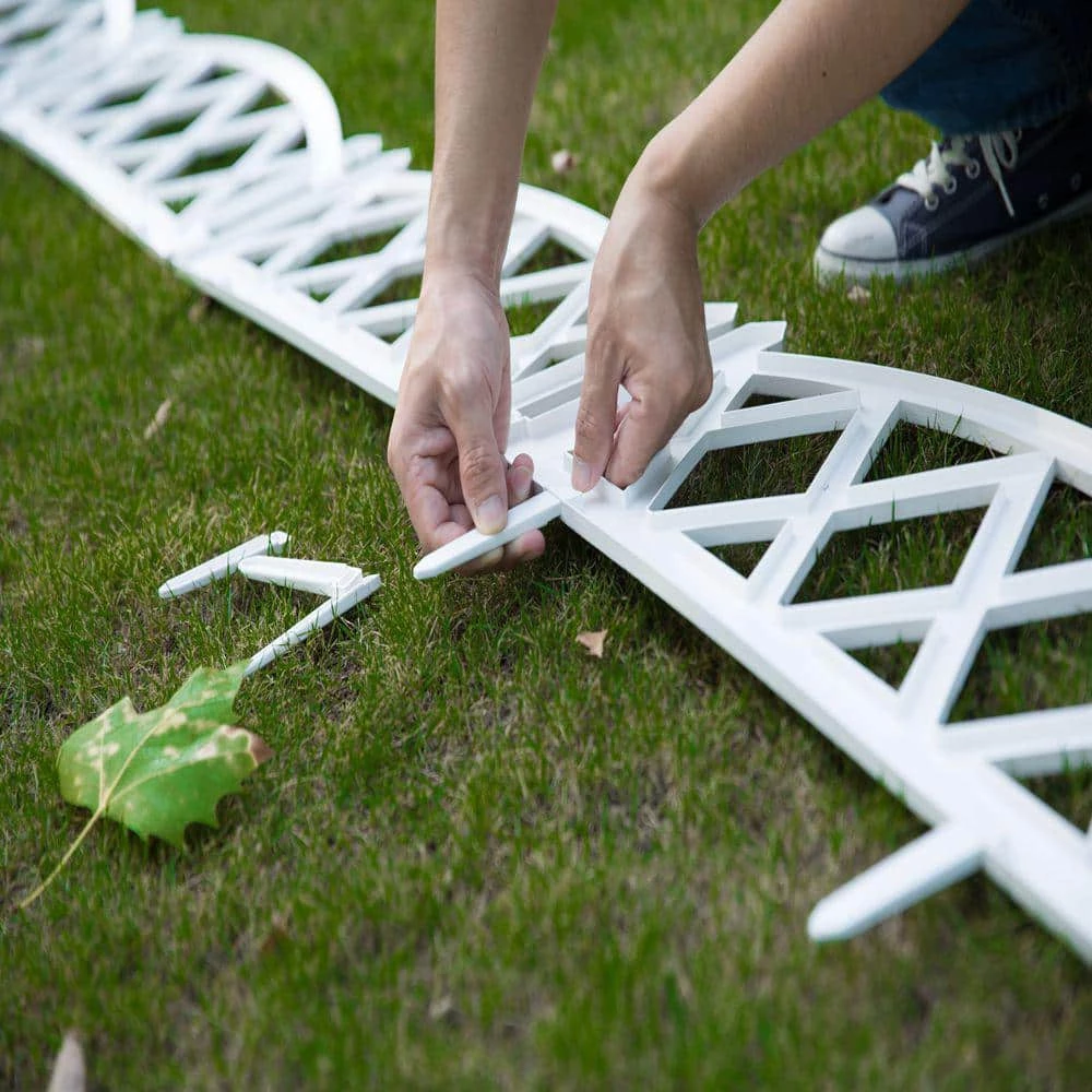 Worth Garden 4-Panel White Plastics Fence 7 Worth Garden 4-Panel White Plastics Fence - Image 5